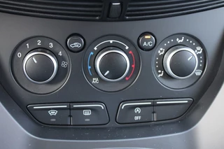 Ford Kuga – thumbnail 15