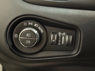 Jeep Renegade – thumbnail 19