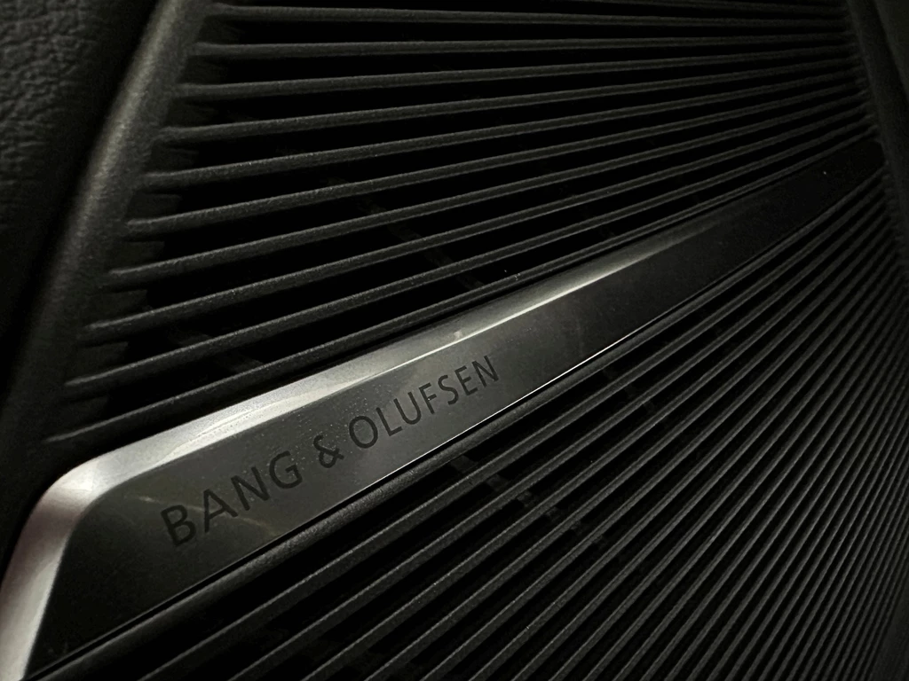 Audi Q8 – foto 12
