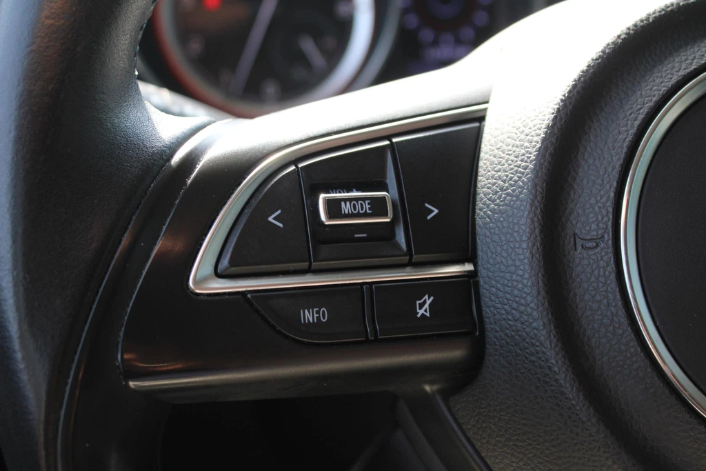 Suzuki Swift – foto 18