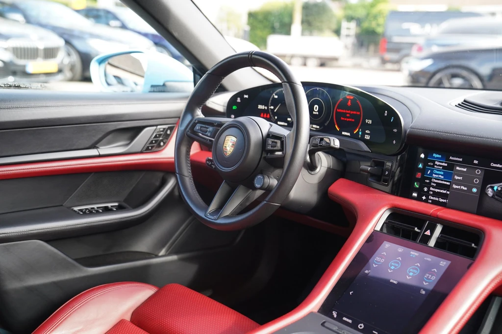 Porsche Taycan – foto 28