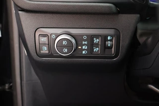Ford Kuga – thumbnail 16