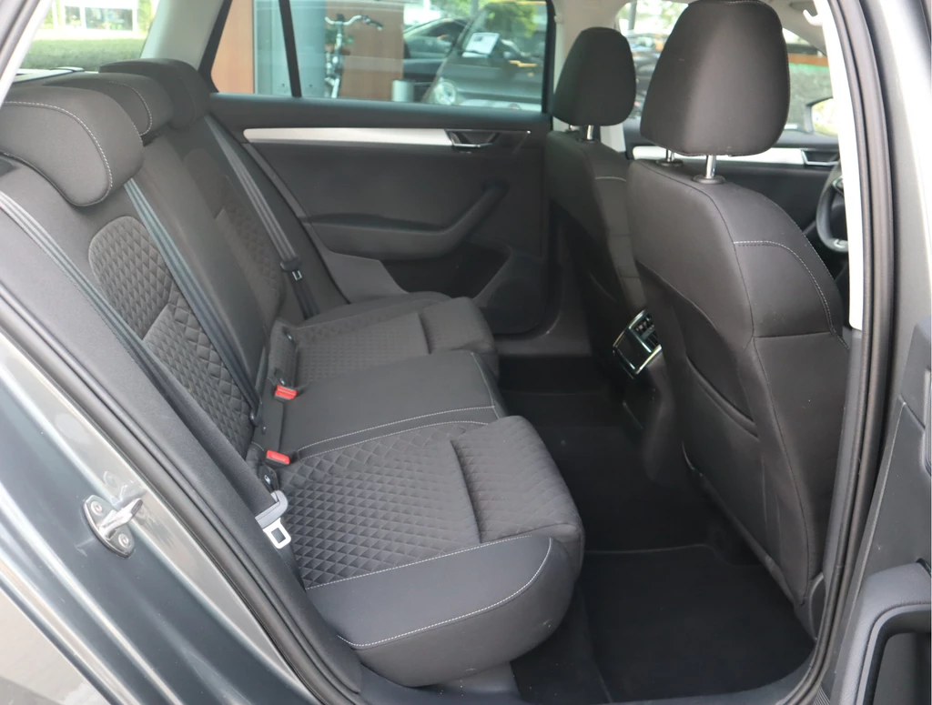 Škoda Superb – foto 8
