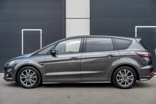 Ford S-Max – thumbnail 2