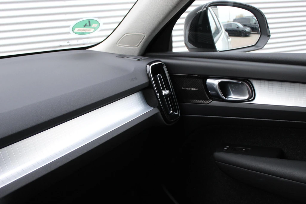 Volvo XC40 – foto 29