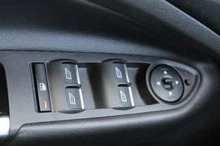 Ford Kuga – thumbnail 30