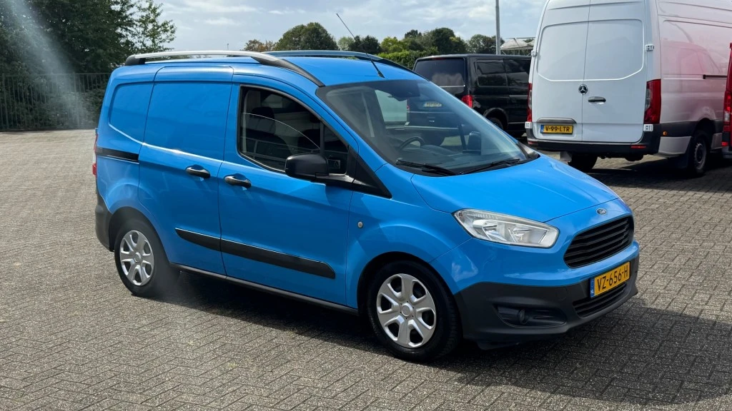 Ford Transit Courier – foto 8