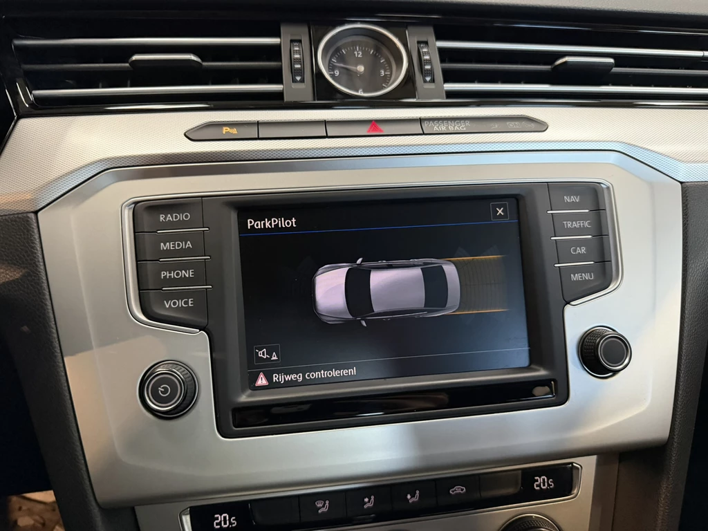 Volkswagen Passat – foto 20