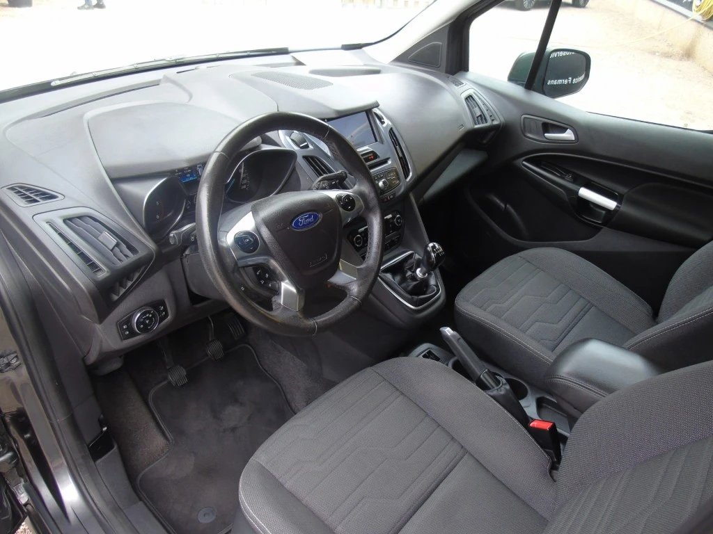 Ford Tourneo Connect – foto 9