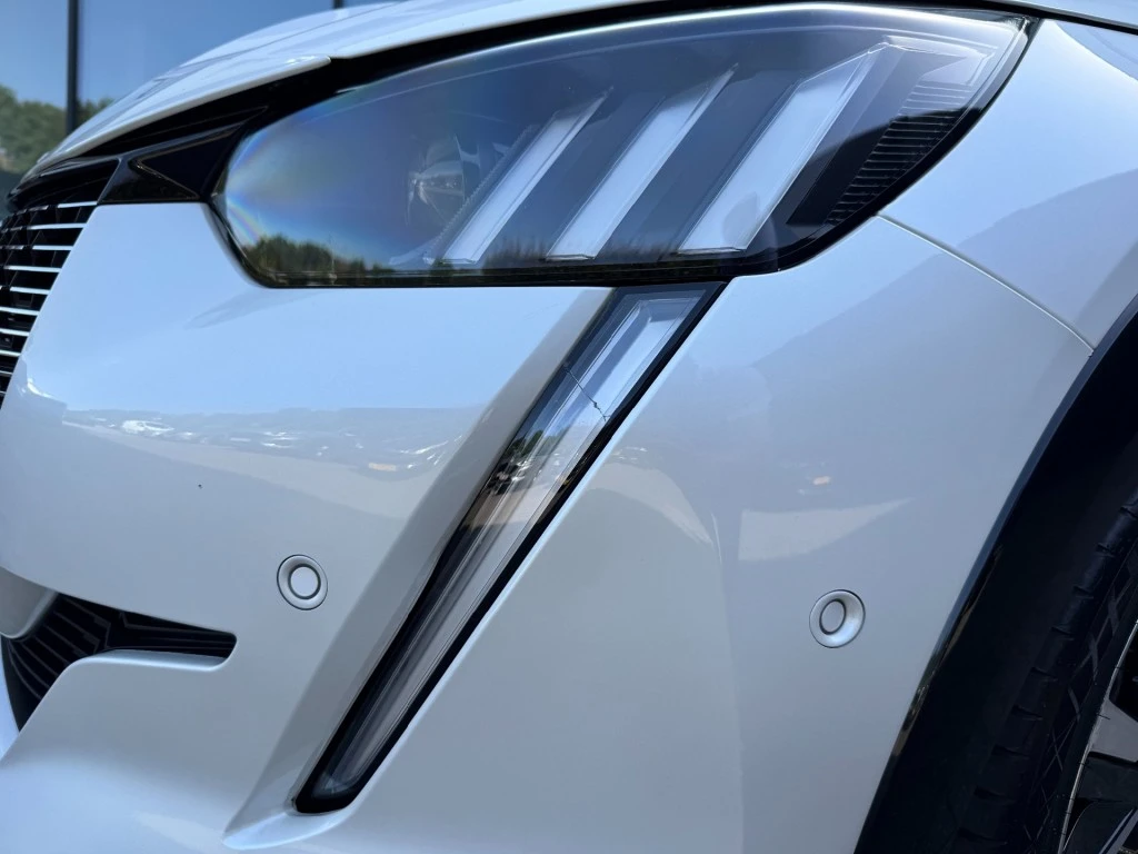 Peugeot 208 – foto 16