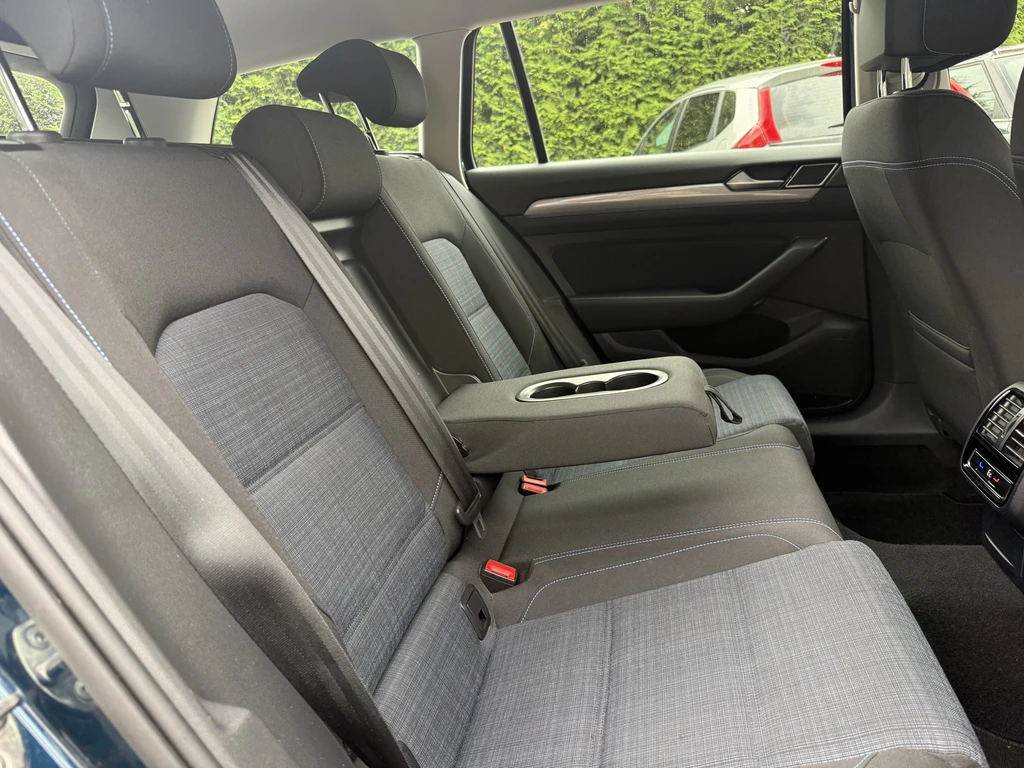 Volkswagen Passat – foto 24