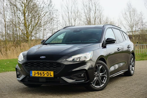 Ford Focus Wagon 1.0 EcoBoost ST Line Business | Panther black | Winterpack/LaneAssist/Cruise/LMV