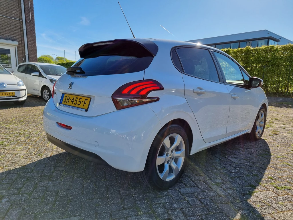 Peugeot 208 – foto 5