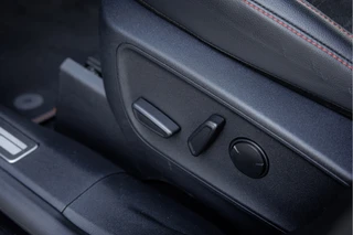 Ford Kuga – thumbnail 23