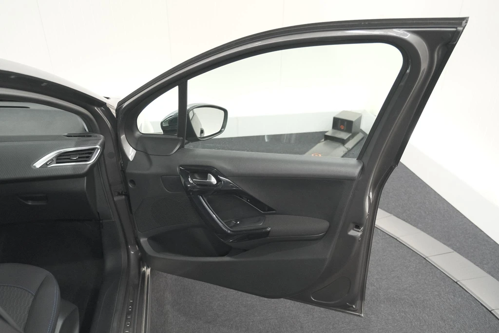 Peugeot 208 – foto 62