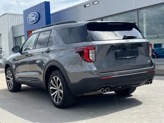 Ford Explorer – thumbnail 2
