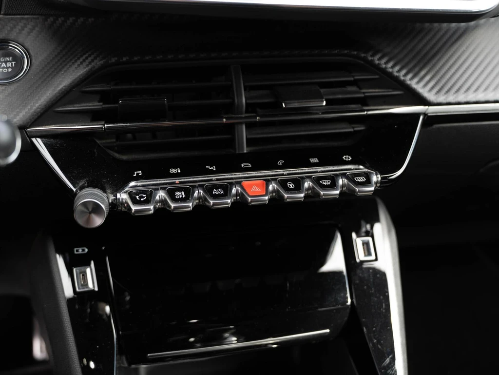 Peugeot 208 – foto 26