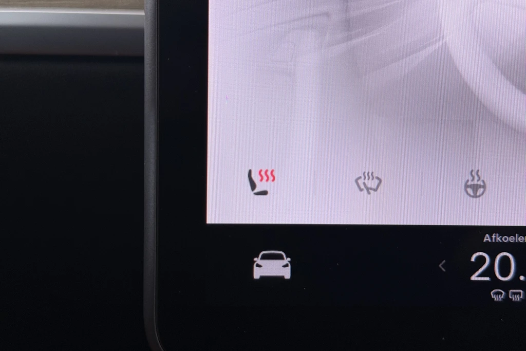 Tesla Model Y – foto 28