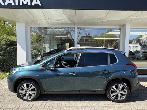 Peugeot 2008 1.2T 130pk Blue Lease Allure | Trekhaak | Achteruitrijcamera | Weinig kilometers | Dealeronderhouden | Panoramadak | Navigatie | Apple Carplay/Android Auto
