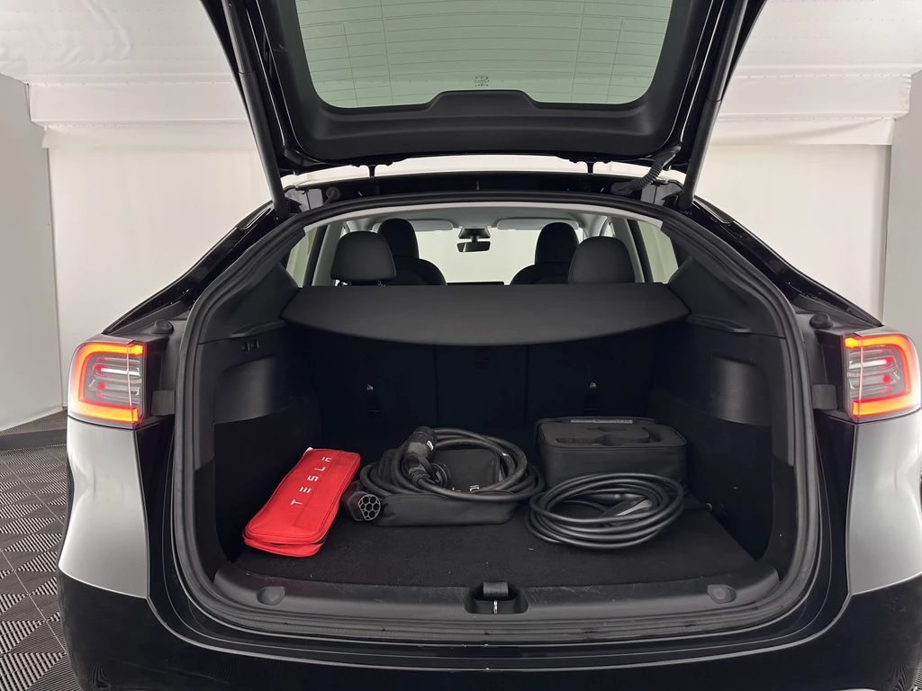 Tesla Model Y – foto 11