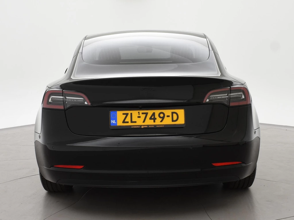 Tesla Model 3 – foto 3