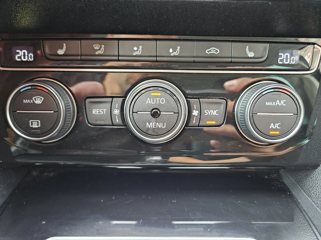 Volkswagen Passat – foto 28
