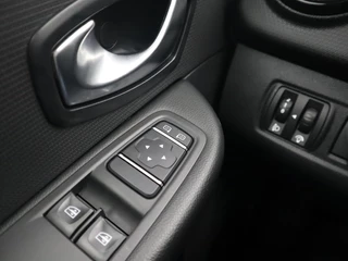 Renault Clio – thumbnail 29
