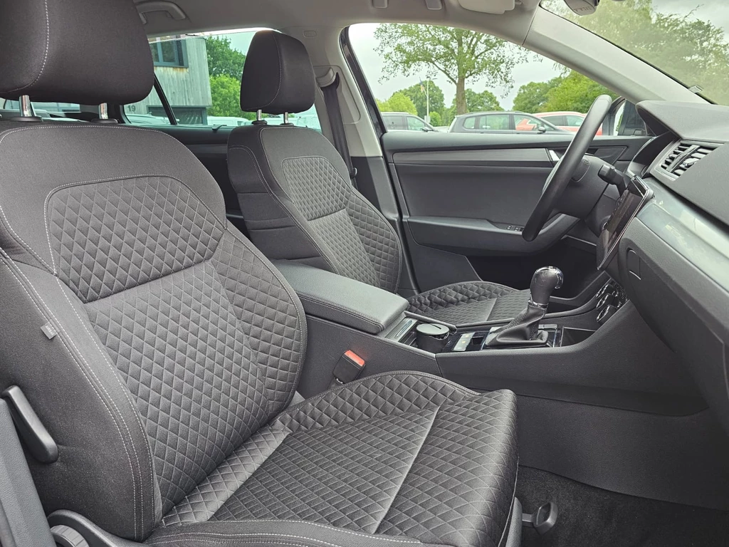 Škoda Superb – foto 42