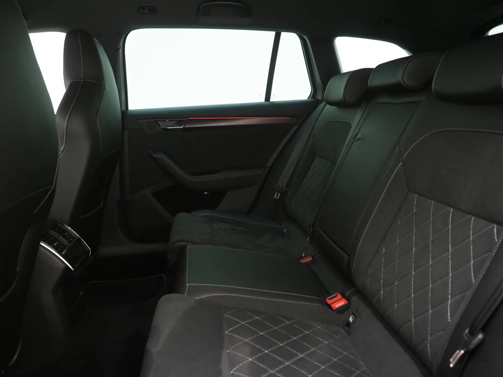 Škoda Superb – foto 38