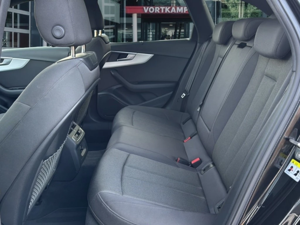 Audi A4 – foto 14