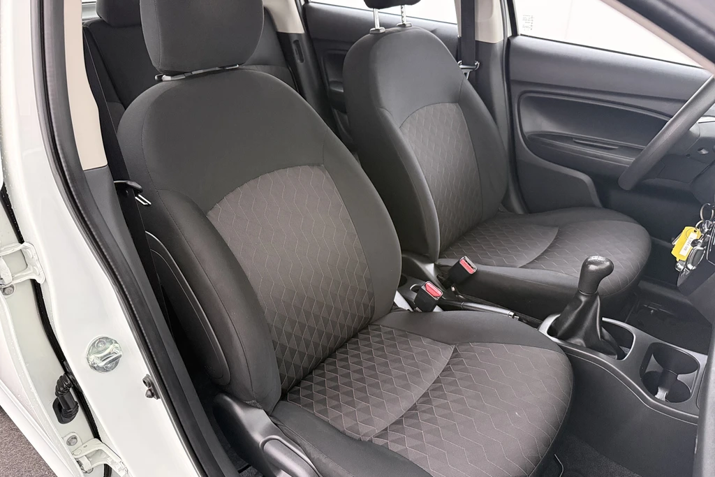 Mitsubishi Space Star – foto 14