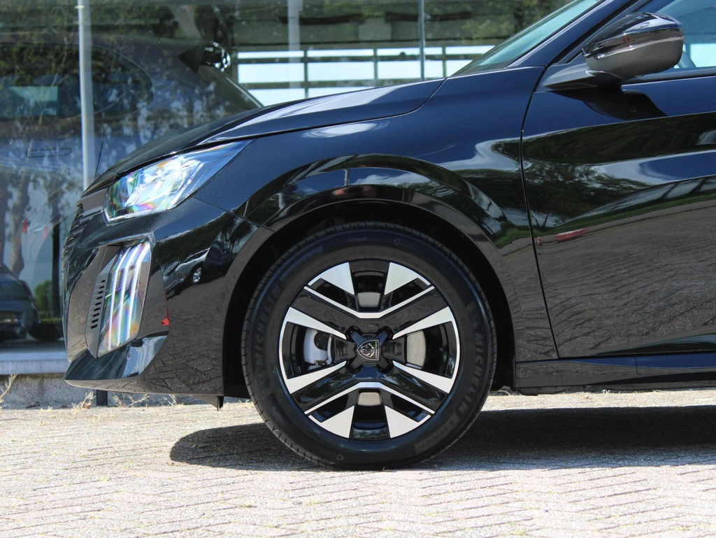 Peugeot 208 – foto 11