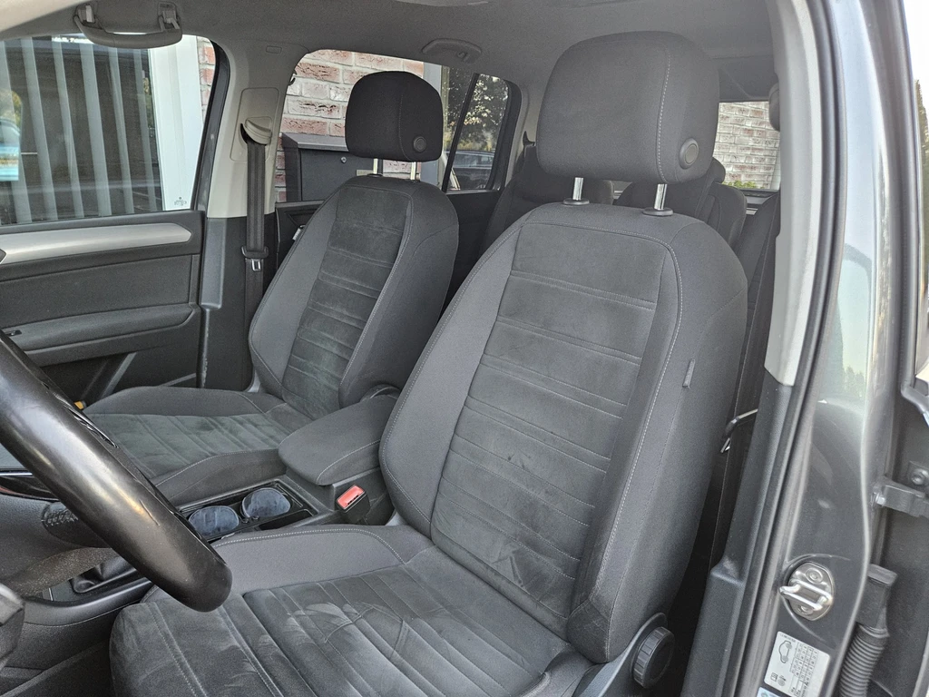 Volkswagen Touran – foto 10