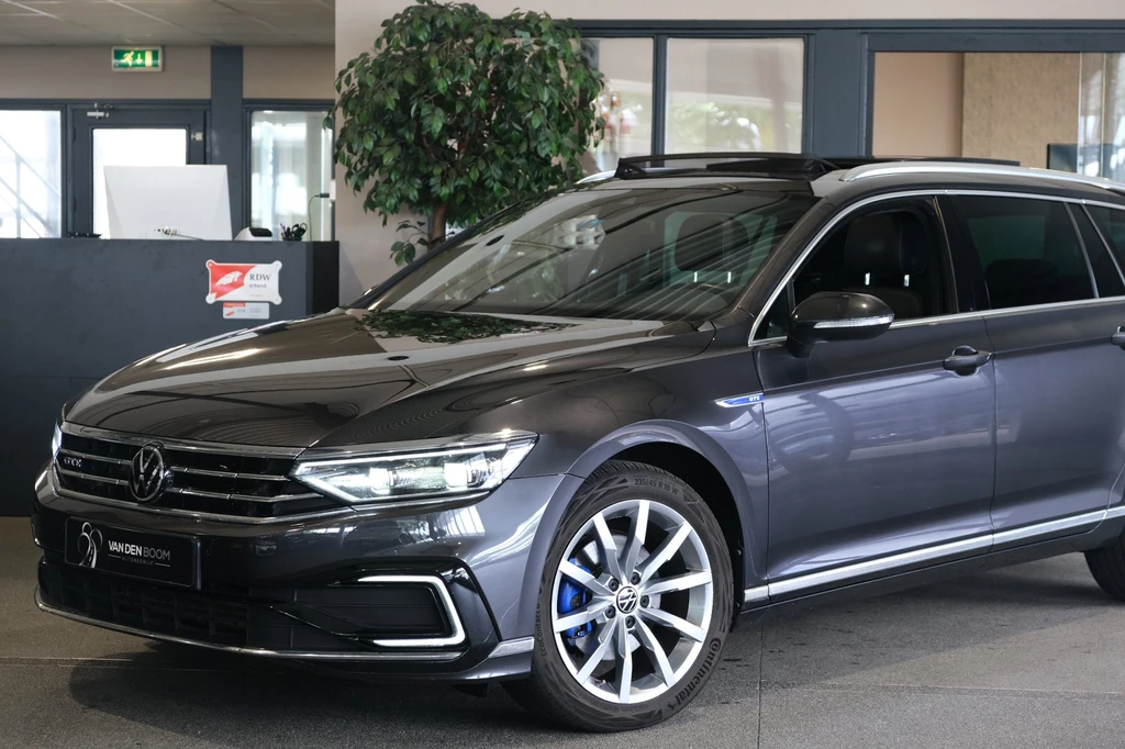 Volkswagen Passat – foto 2