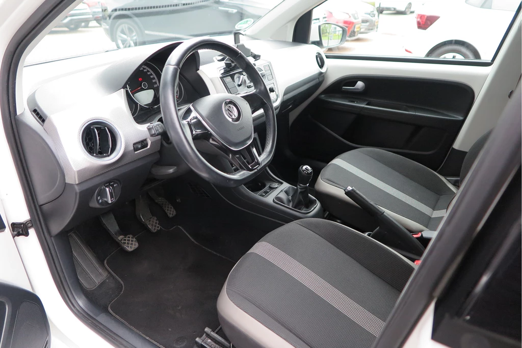Volkswagen up! – foto 21