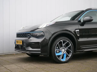 Lynk & Co 01 – thumbnail 1