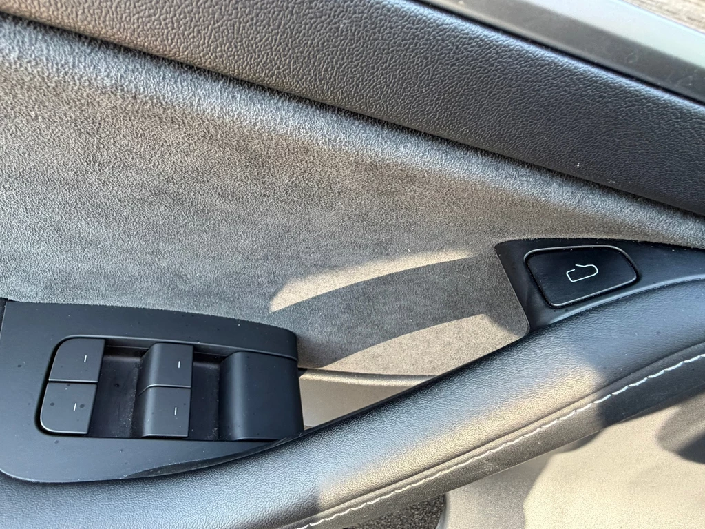 Tesla Model Y – foto 12