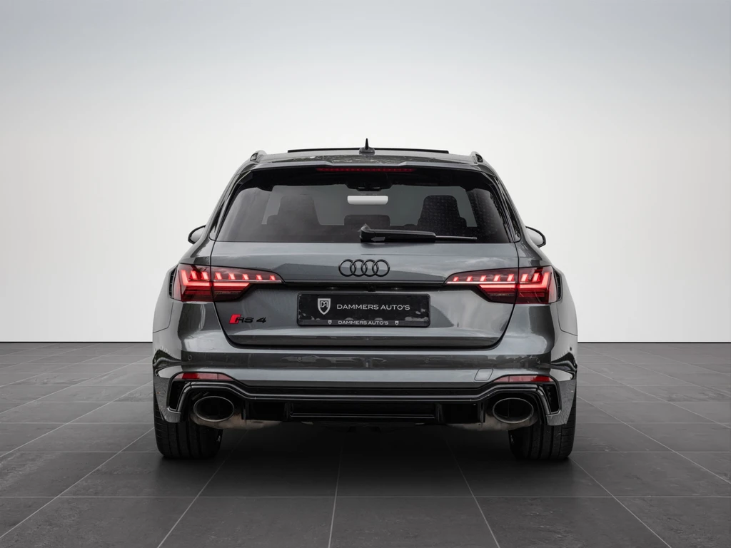Audi RS4 – foto 5