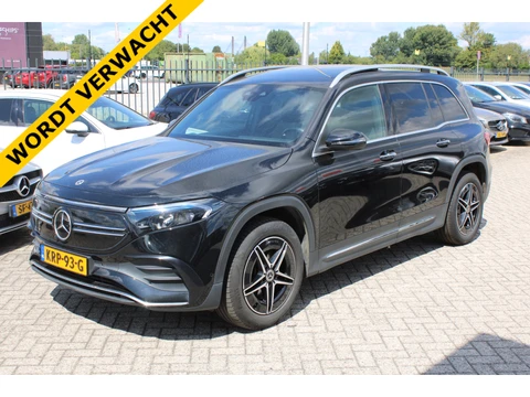 Mercedes-Benz EQB 250 67kWh AMG Line NIGHT PAKKET PANORAMADAK DISTRONIC MEMORY SFEER HEAD-UP KEY-LESS GO
