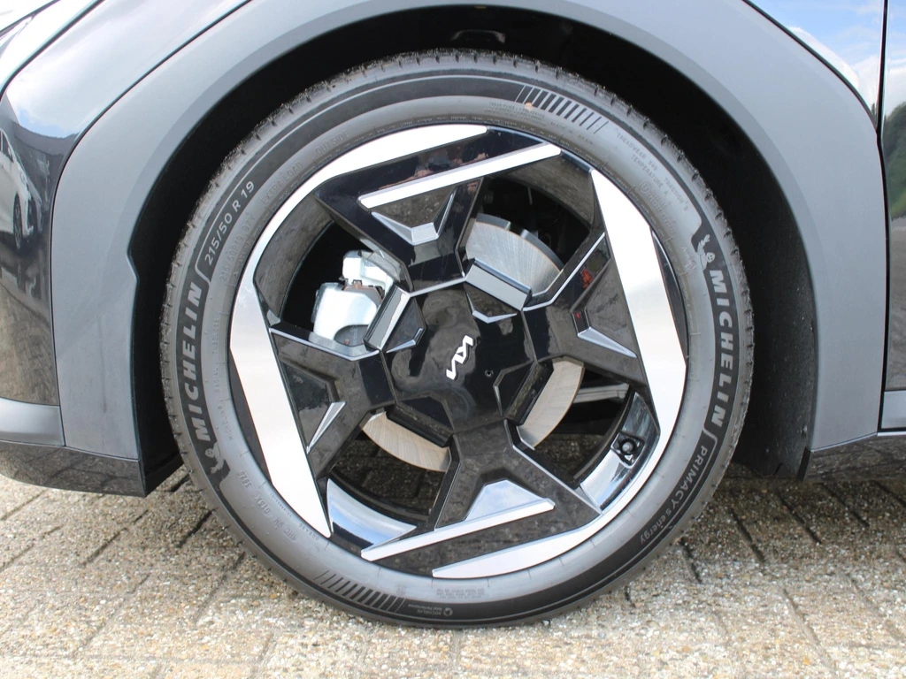 Kia EV4 – foto 16
