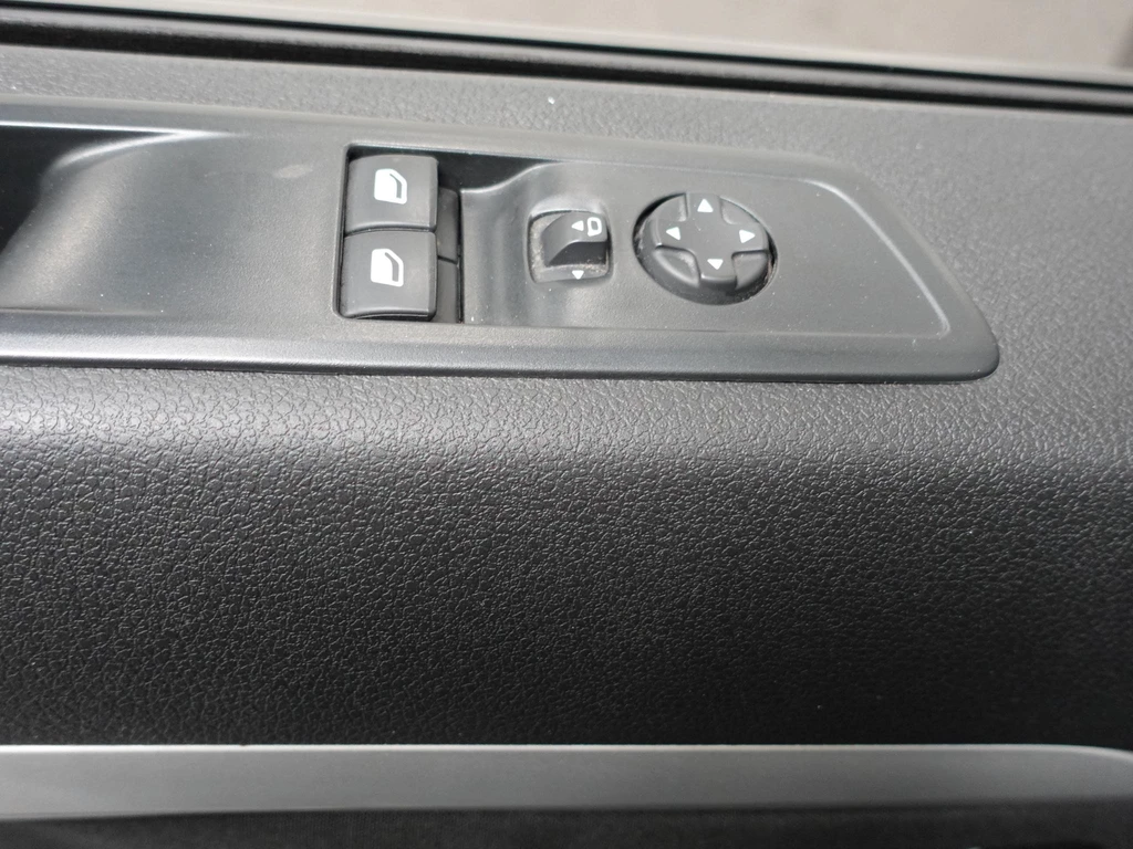 Opel Vivaro – foto 15
