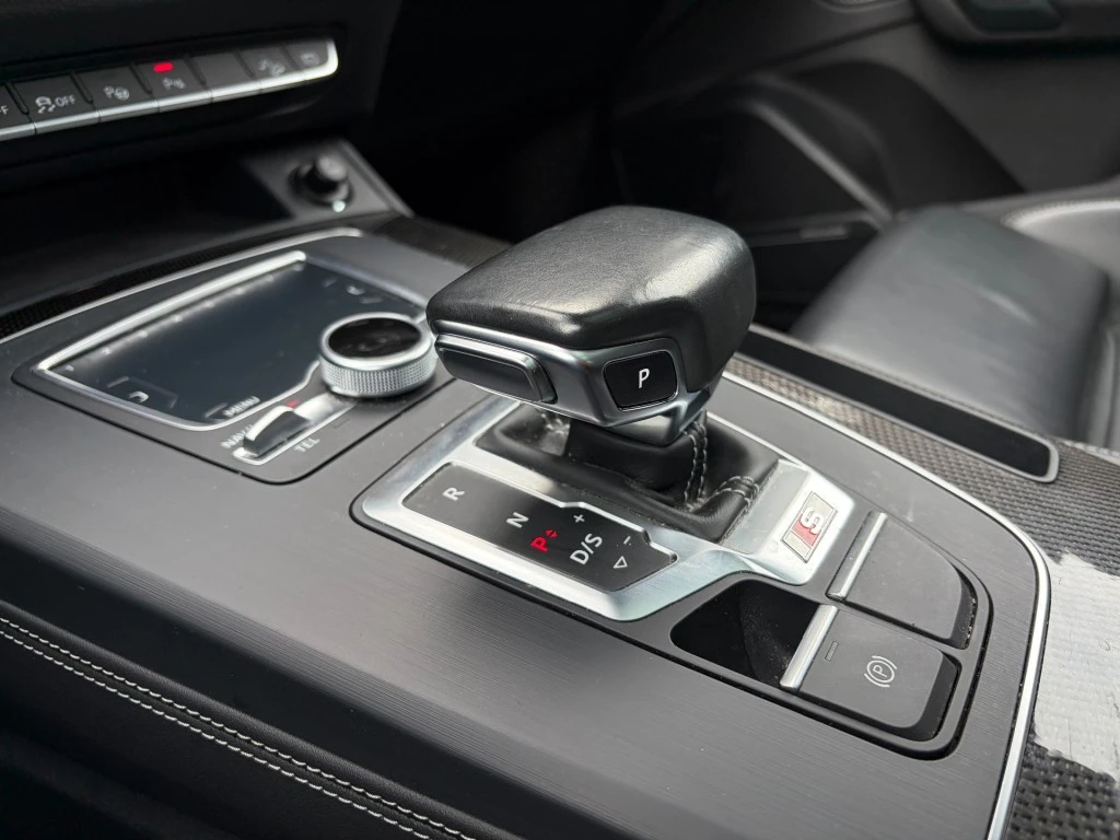 Audi SQ5 – foto 12