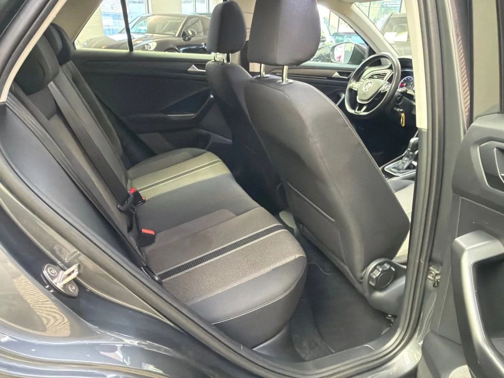 Volkswagen T-Roc – foto 17