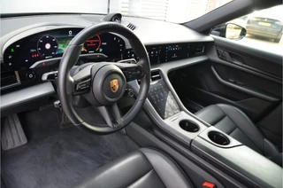 Porsche Taycan – thumbnail 10