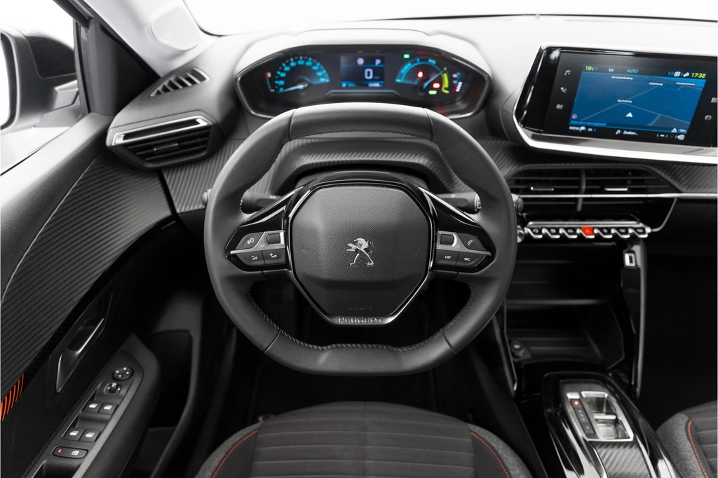 Peugeot e-208 – foto 10