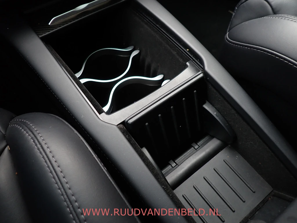 Tesla Model X – foto 30