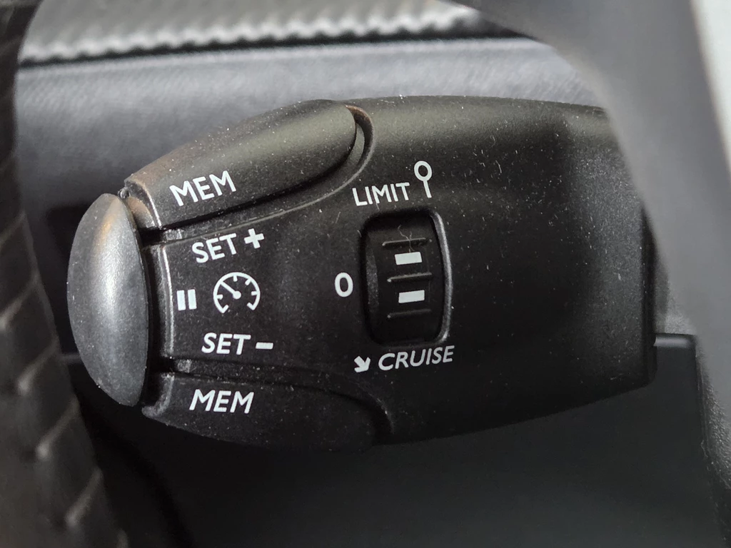 Peugeot 208 – foto 28