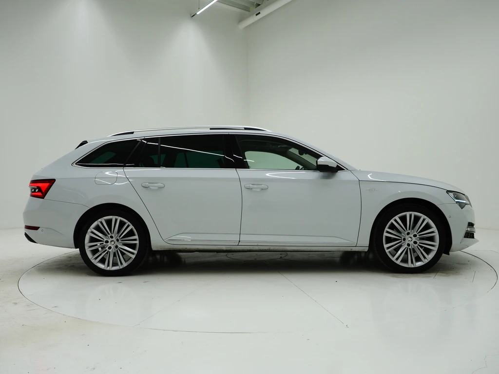 Škoda Superb – foto 6