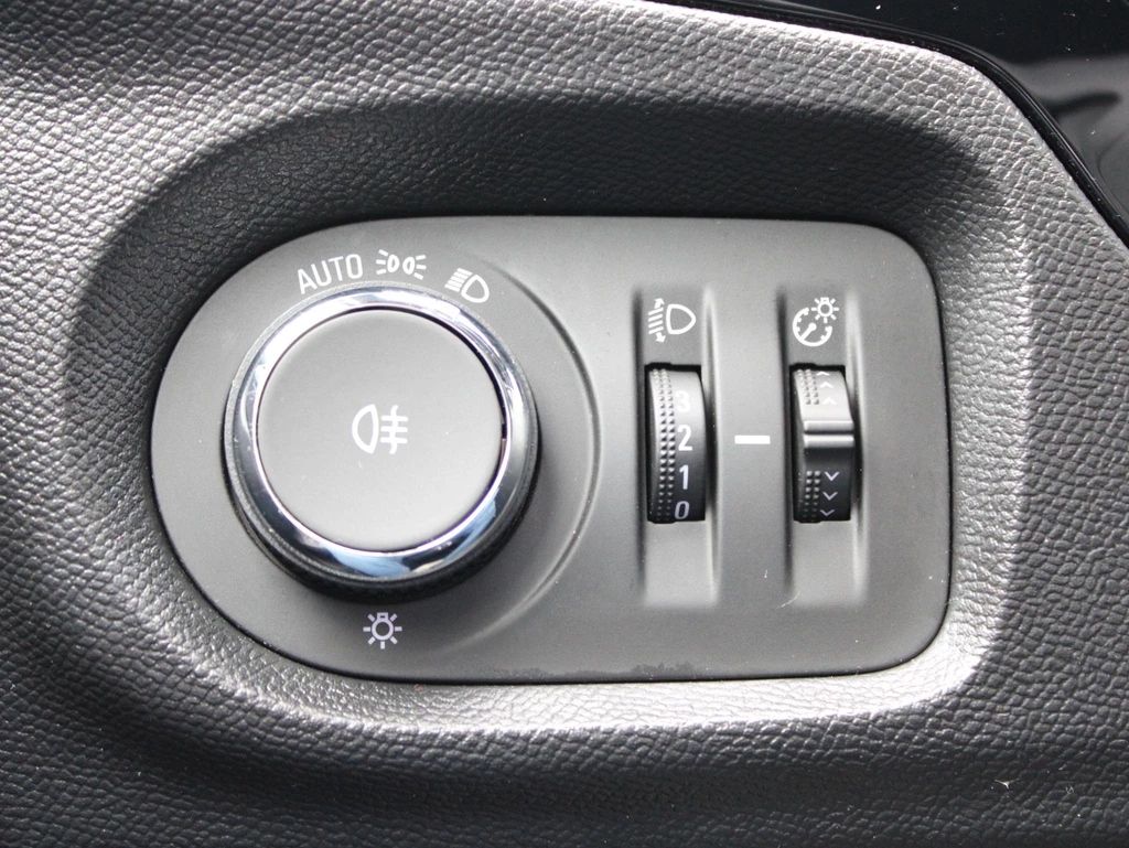 Opel Corsa – foto 14