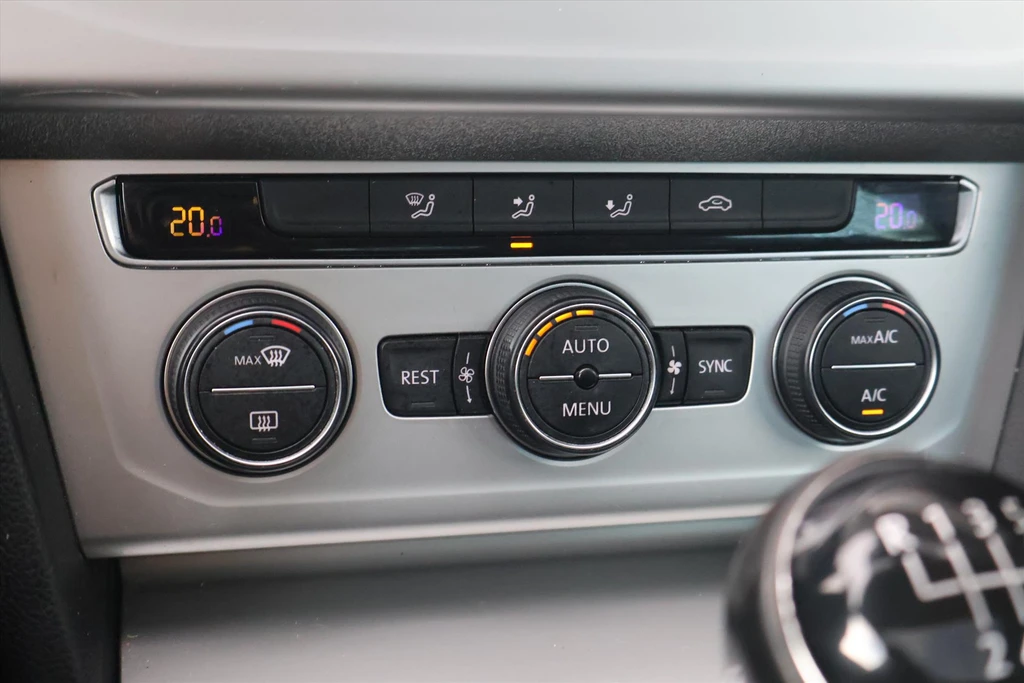 Volkswagen Passat – foto 30